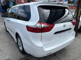Used 2020 Toyota Sienna L image 4