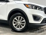 Used 2018 Kia Sorento LX image 3
