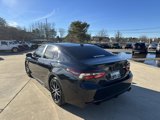 Used 2024 Toyota Camry SE image 3