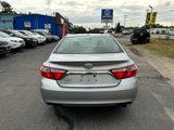 Used 2017 Toyota Camry SE image 6