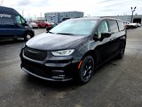 New 2025 Chrysler Pacifica Premium image 4
