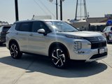 Used 2023 Mitsubishi Outlander SE image 4