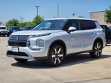 New 2025 Mitsubishi Outlander SE image 2
