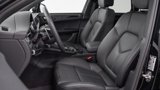 Certified 2025 Porsche Macan image 5