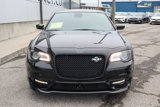 Used 2023 Chrysler 300 C image 2