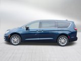 New 2025 Chrysler Pacifica Select image 4