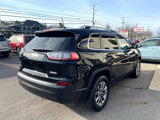 Used 2019 Jeep Cherokee Latitude Plus w/ Comfort/Convenience Group image 4