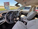 Used 2017 Chrysler Pacifica LX image 4