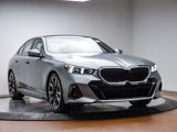 New 2026 BMW 550e xDrive w/ Premium Package image 3