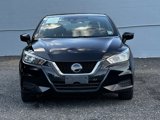 Used 2021 Nissan Versa SV image 2