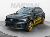 Used 2023 Volvo XC40 B4 Ultimate image 4