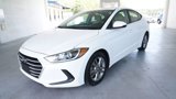 Used 2017 Hyundai Elantra SE image 3