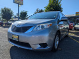 Used 2014 Toyota Sienna LE image 2