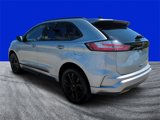 Certified 2024 Ford Edge SE w/ Black Appearance Package image 5