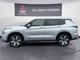 New 2025 Mitsubishi Outlander SE image 2