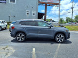 Used 2022 Volkswagen Taos SEL image 2
