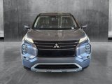Used 2024 Mitsubishi Outlander SE image 2