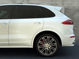 Used 2017 Porsche Cayenne Turbo image 6