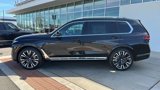 New 2025 BMW X7 xDrive40i image 3
