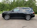 Used 2024 Nissan Armada SL w/ Captain's Chairs Package image 5