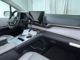 New 2025 Toyota Sienna XLE image 4