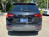 Used 2022 Volkswagen Tiguan SE w/ Panoramic Sunroof Package image 4