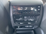 Used 2021 Jeep Grand Cherokee L Limited w/ Luxury Tech Group II image 5