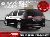 New 2025 Chrysler Pacifica Select image 4