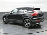 Certified 2025 Volvo XC40 B5 Core image 4
