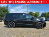 New 2026 Chrysler Pacifica Limited image 4