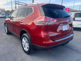 Used 2016 Nissan Rogue SV image 3