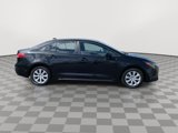 Used 2022 Toyota Corolla LE image 2