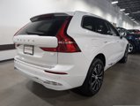 Used 2022 Volvo XC60 T8 Inscription w/ Advanced Package image 3