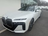 New 2025 BMW 740i xDrive w/ Premium Package image 3