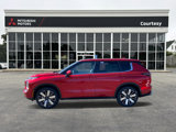 New 2025 Mitsubishi Outlander SE image 2