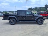 New 2025 Jeep Gladiator Sport image 2