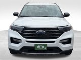 Used 2022 Ford Explorer XLT w/ Equipment Group 202A image 2