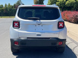 Used 2021 Jeep Renegade Latitude image 4