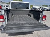 Used 2023 Jeep Gladiator Overland image 3