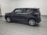 Used 2023 Jeep Renegade Latitude image 3