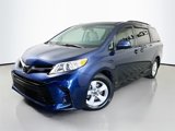 Used 2020 Toyota Sienna LE image 3