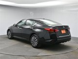 Used 2023 Nissan Altima 2.5 SV image 3
