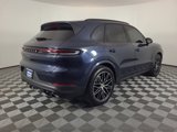 Used 2025 Porsche Cayenne image 3