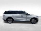 Certified 2022 Lincoln Aviator Reserve w/ Equipment Group 201A image 2