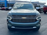 Used 2023 Chevrolet Suburban Premier image 2