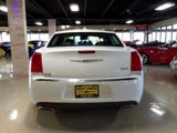 Used 2017 Chrysler 300 Limited image 5