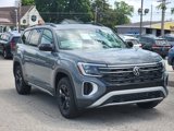 New 2025 Volkswagen Atlas Peak Edition SE image 2