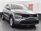 Used 2023 Kia Sorento LX image 2