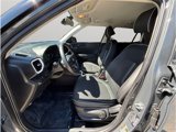 Used 2024 Hyundai Venue Limited image 2