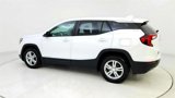 Used 2024 GMC Terrain SLE image 3